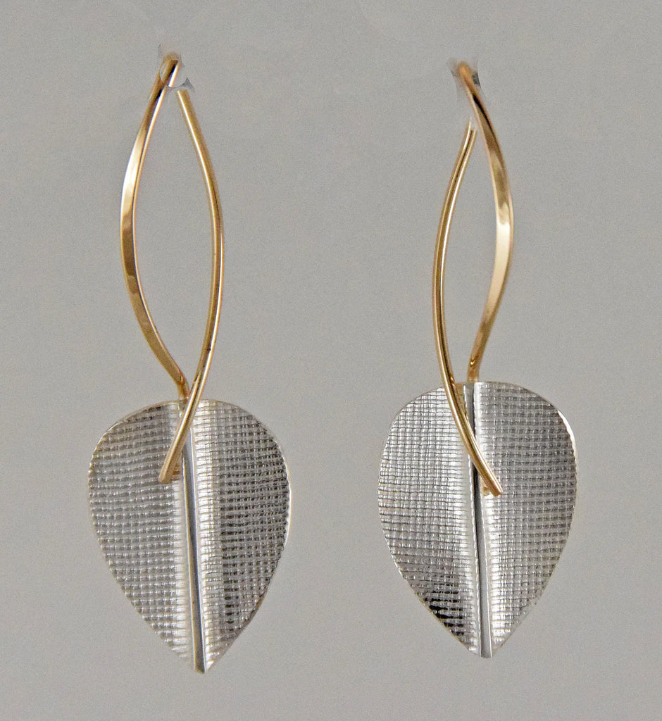 EA 303 SS w/14k Textured leaf ear w/14k x-wire